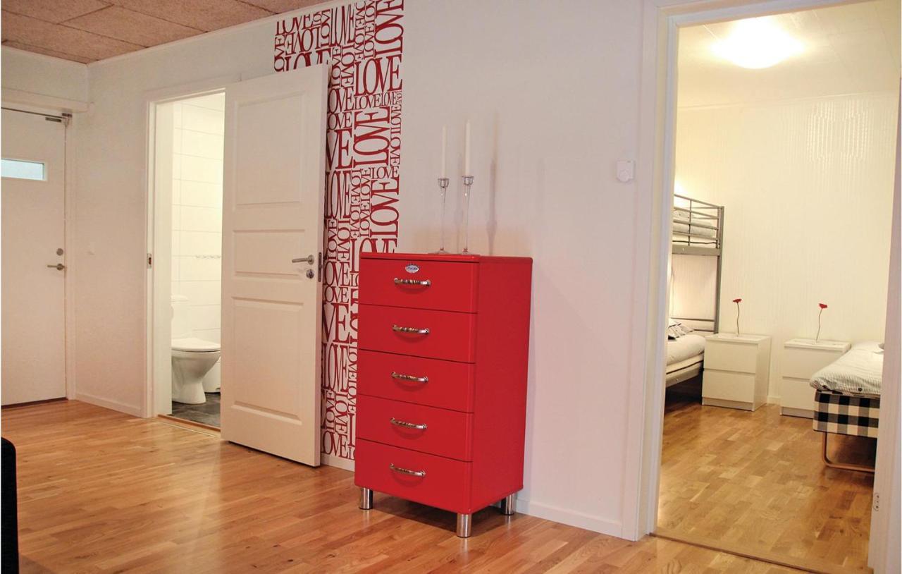2 Bedroom Cozy Apartment In Habo Mullsjö Exteriör bild