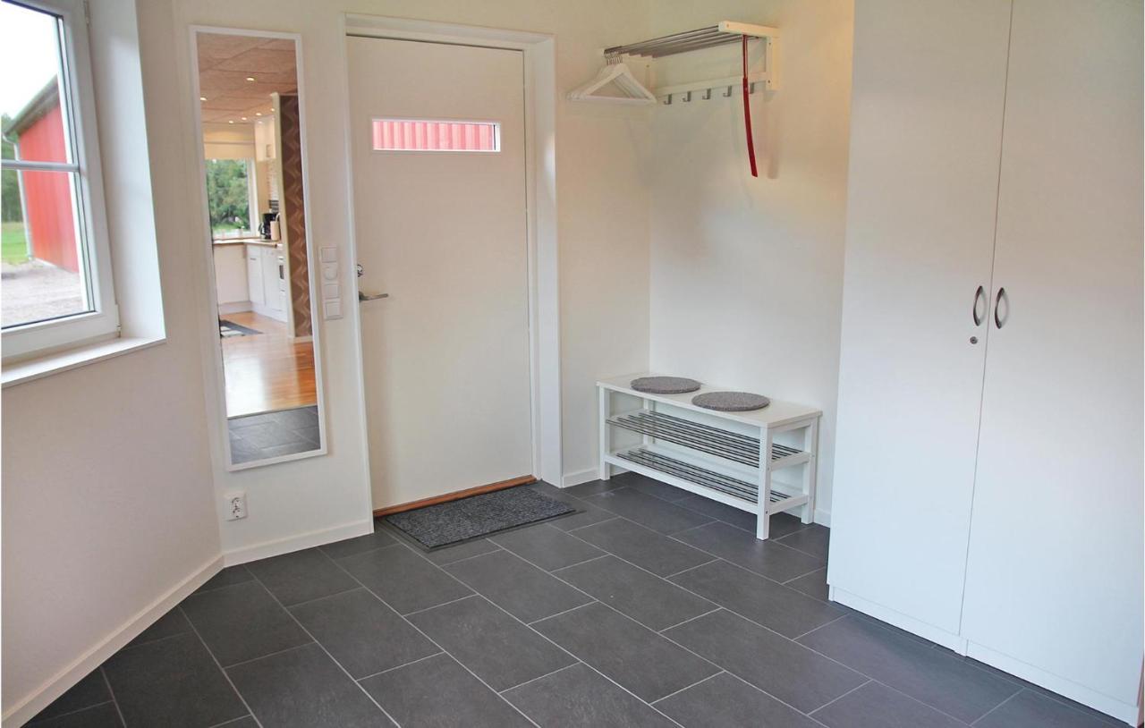 2 Bedroom Cozy Apartment In Habo Mullsjö Exteriör bild
